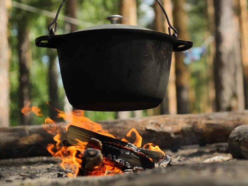 Best Dutch Oven for Camping buying guide