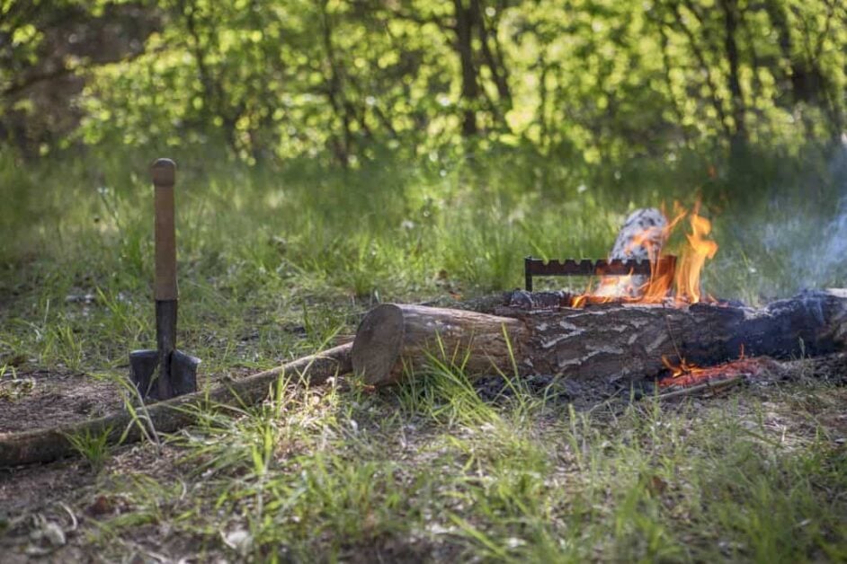 TOP Best Camping Shovel IN THE MARKET FOR THE MONEY