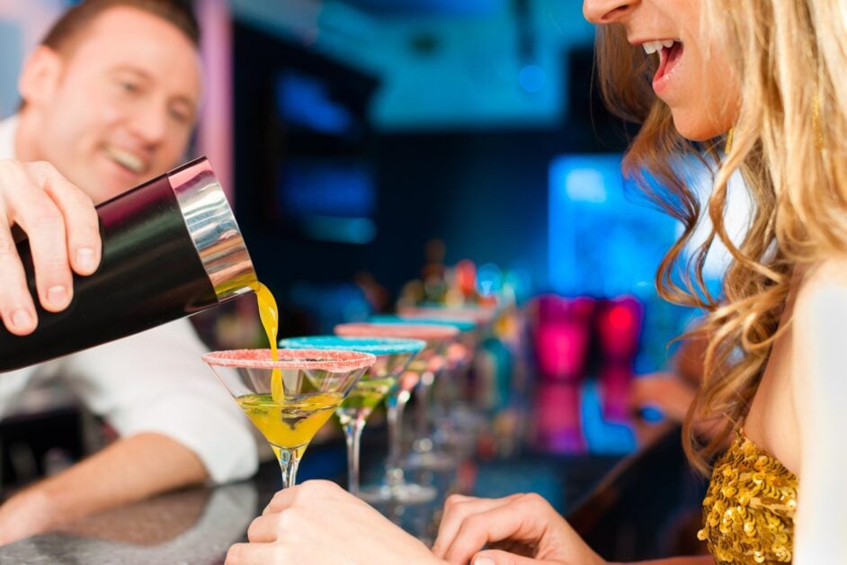 Club Bar
