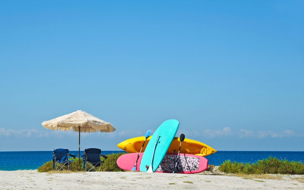 How Does the Ten Toes theWeekender iSUP Compare with Other Paddle Boards?