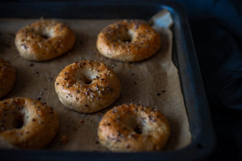 An Introduction to the Types of Bagels Through Their History