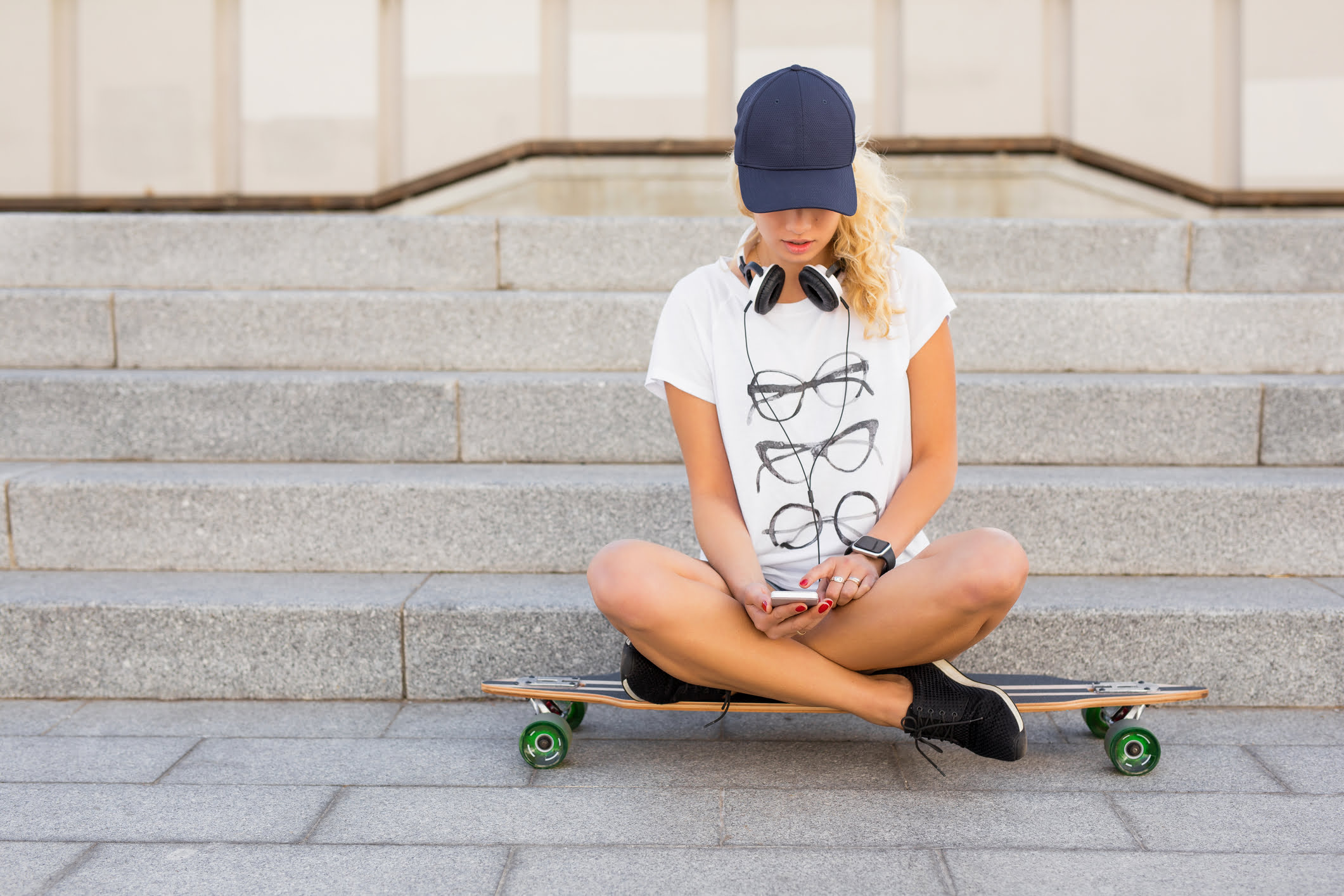 How To Choose A Cheap Longboard (Easy Answer!) HobbyKraze