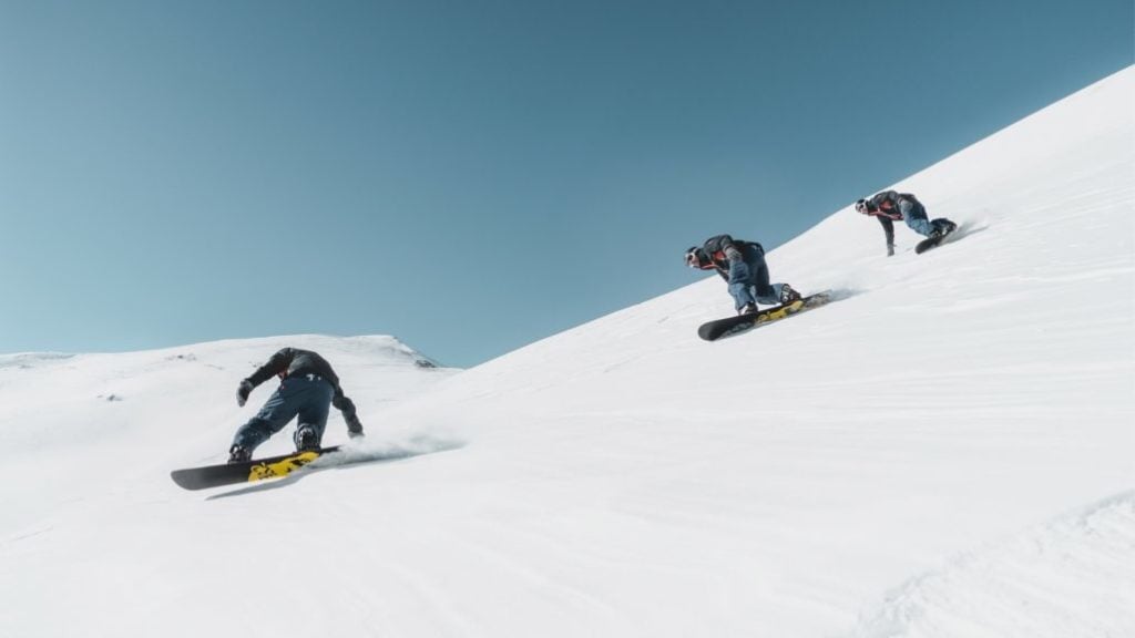 What Is A Typical Speed On A Snowboard