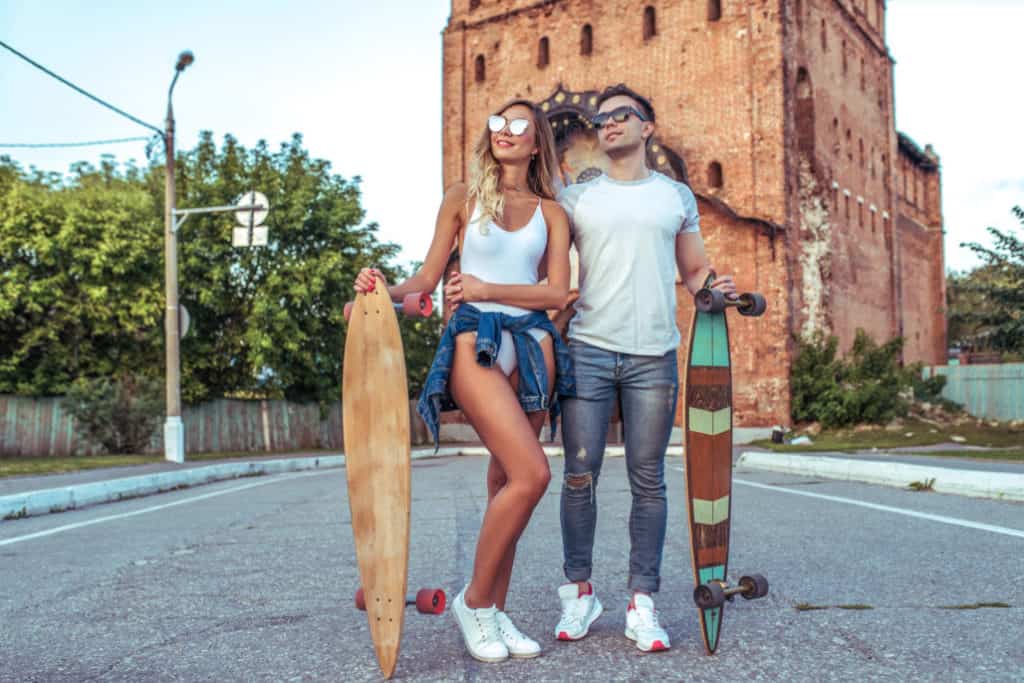 What is the difference between a Longboard and Shortboard Skateboard