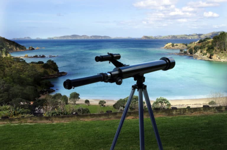 How does a refracting telescope work