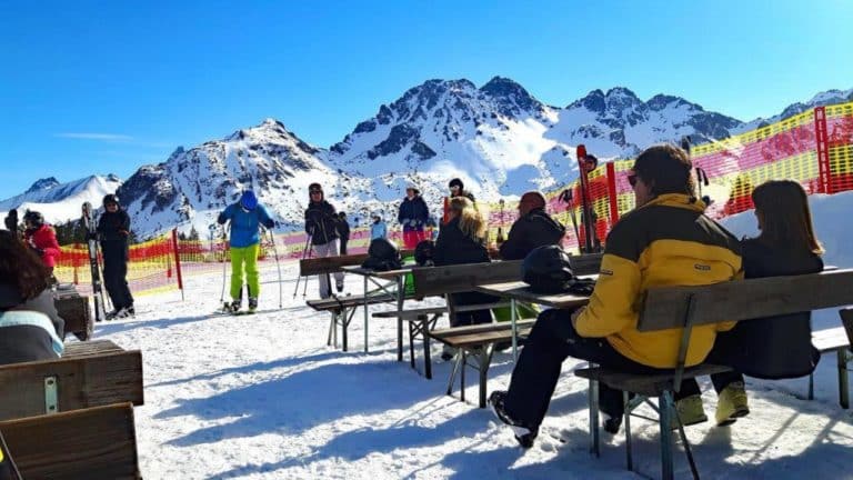 How Much to Tip Ski Instructors