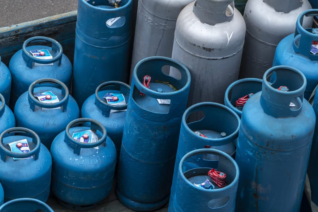 How To Make Your Own Propane Tank Storage Box Guide HobbyKraze