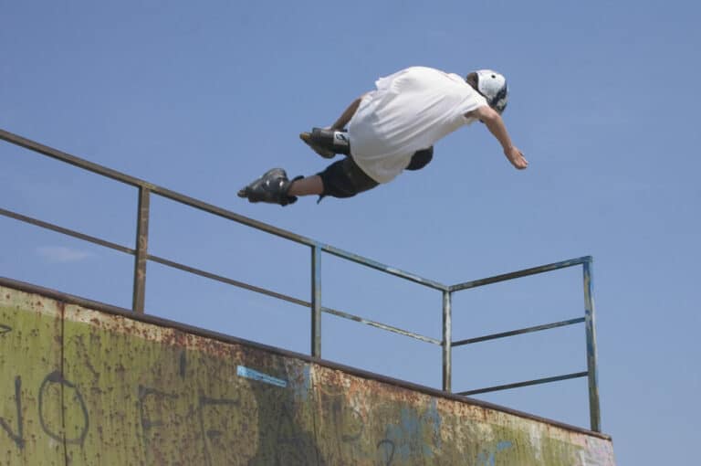 How to Drop on a Half Pipe With Inline Skates