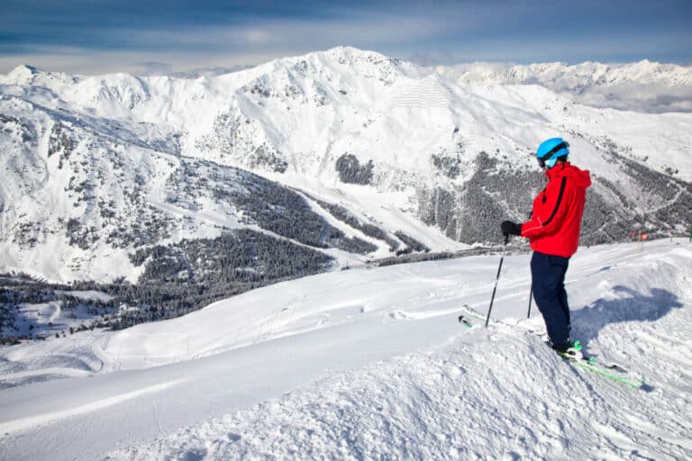 12 Best Colorado Ski Resorts for Beginners