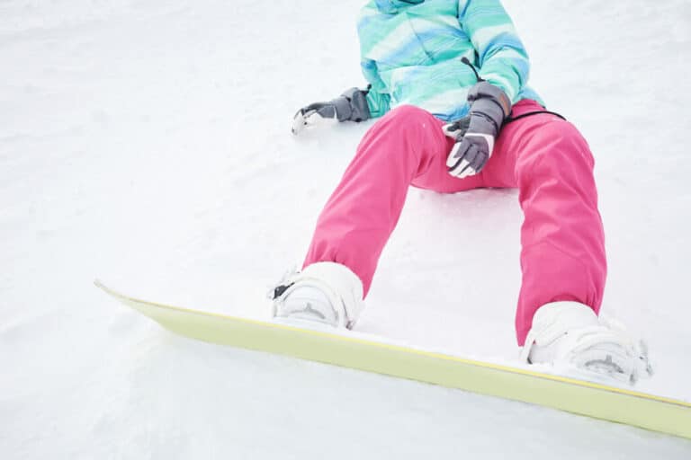 How to wear snow pants with snow boots step-by-step guide