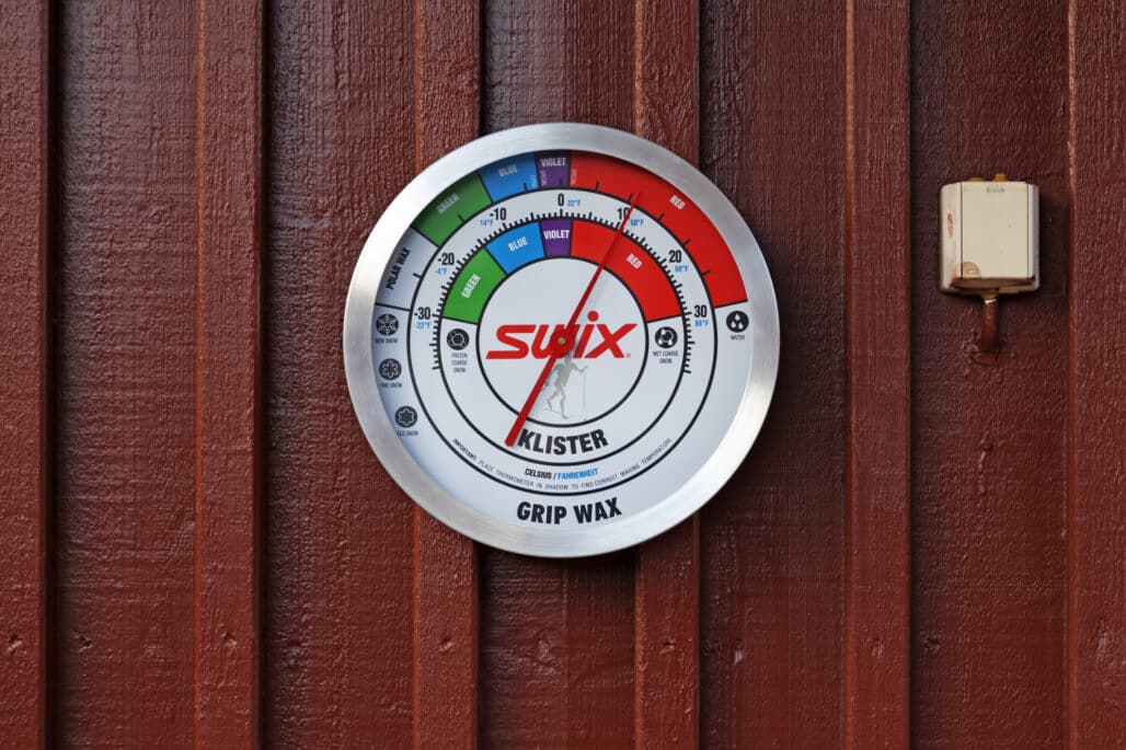 How To Wax Crosscountry Skis Waxing Guide With Temperature Chart Hobbykraze 0101
