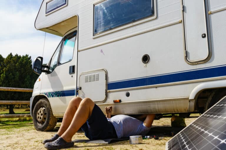 How Long Does an Oil Change Take On An RV