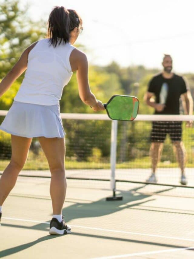 couple playing sports