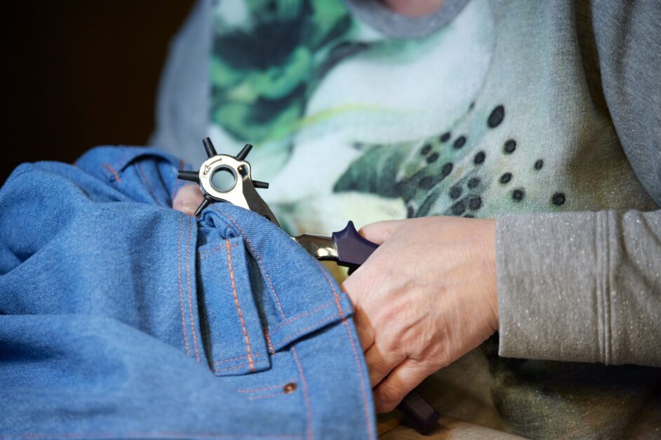 sew a skirt from jeans